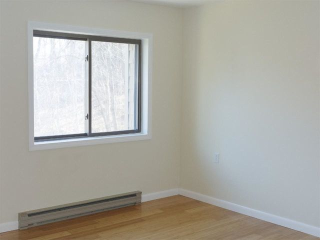 46 Hawthorne Circle, South Burlington, VT 05403