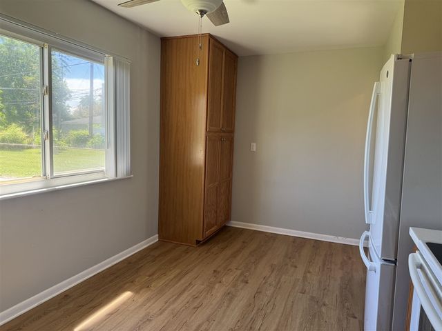 1639 Winifred Street, Westland, MI 48186