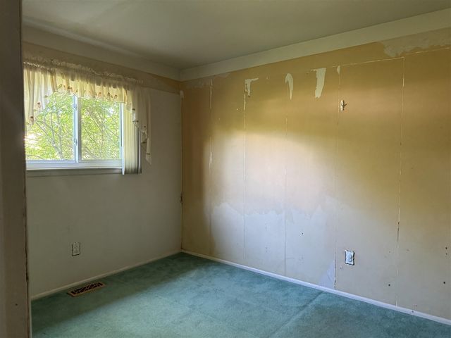 1639 Winifred Street, Westland, MI 48186