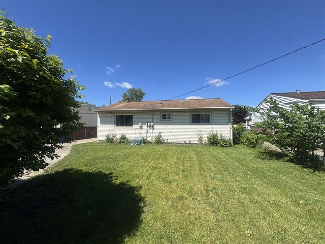 1639 Winifred Street, Westland, MI 48186