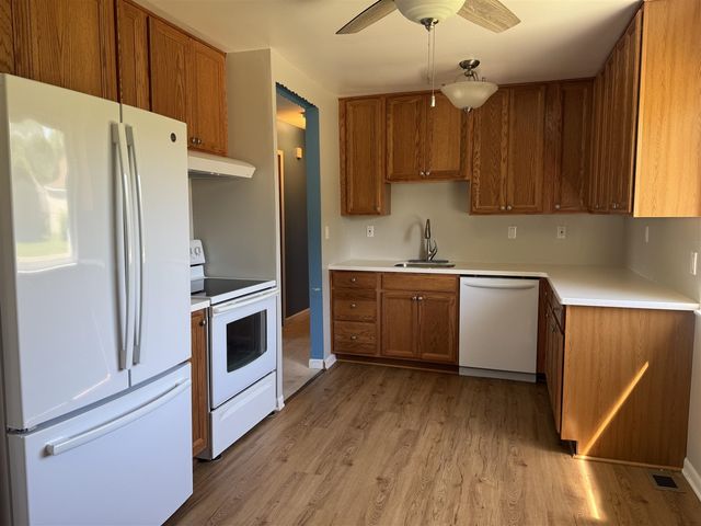 1639 Winifred Street, Westland, MI 48186