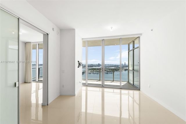 1100 Biscayne Blvd 3404, Miami, FL 33132