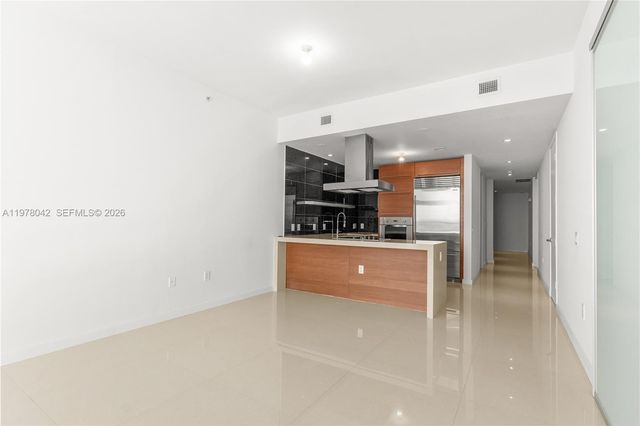 1100 Biscayne Blvd 3404, Miami, FL 33132