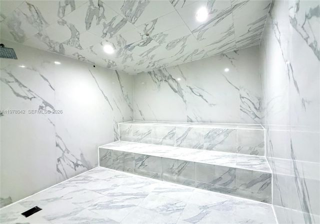 1100 Biscayne Blvd 3404, Miami, FL 33132