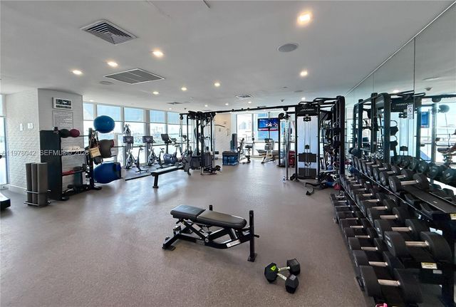 1100 Biscayne Blvd 3404, Miami, FL 33132