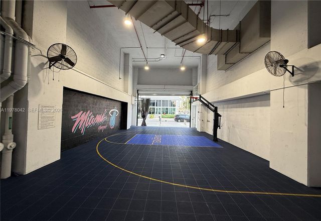 1100 Biscayne Blvd 3404, Miami, FL 33132