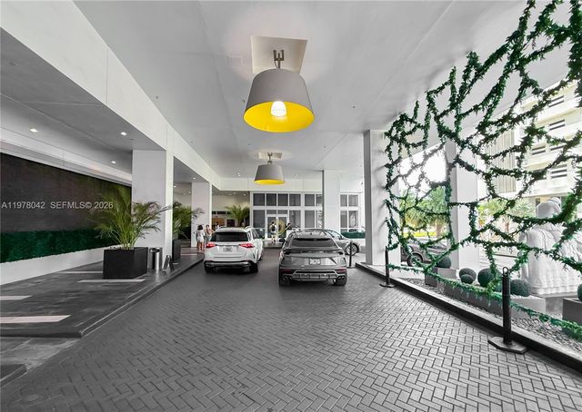 1100 Biscayne Blvd 3404, Miami, FL 33132