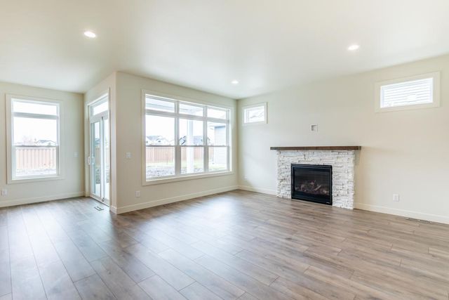 5108 Mira Way W, West Fargo, ND 58078