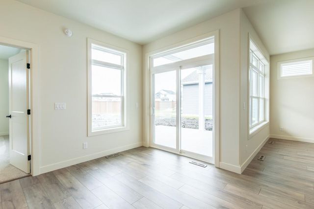 5108 Mira Way W, West Fargo, ND 58078