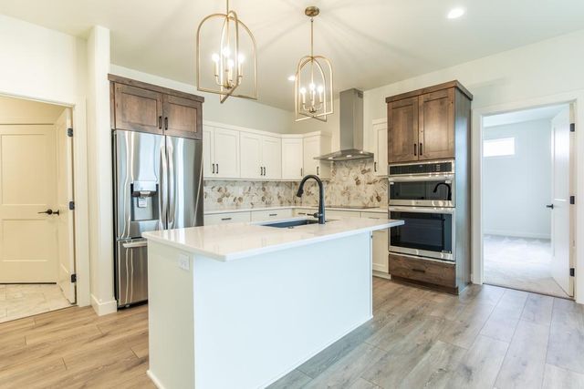 5108 Mira Way W, West Fargo, ND 58078