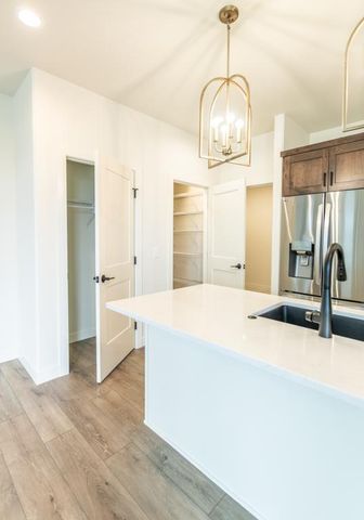 5108 Mira Way W, West Fargo, ND 58078