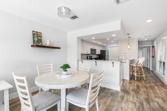 911 Harbour Pointe Lane 911, Miramar Beach, FL 32550