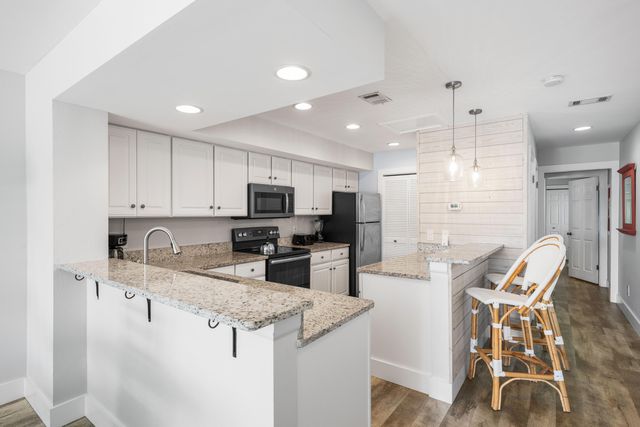 911 Harbour Pointe Lane 911, Miramar Beach, FL 32550