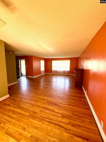 215 Mill Street, St. Matthews, SC 29135