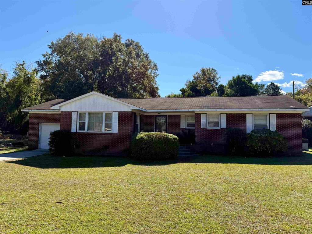 215 Mill Street, St. Matthews, SC 29135
