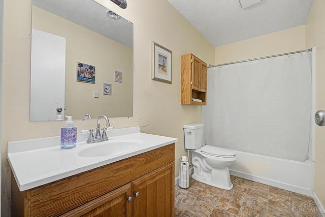 8630 Nanwich Court, Franklin Twp, OH 45005