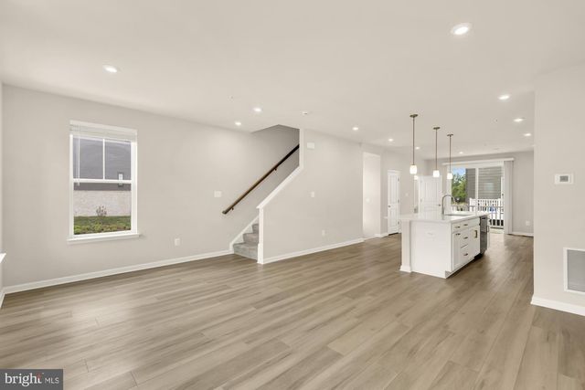 3556 STELLA BLUE DR, Hyattsville, MD 20782
