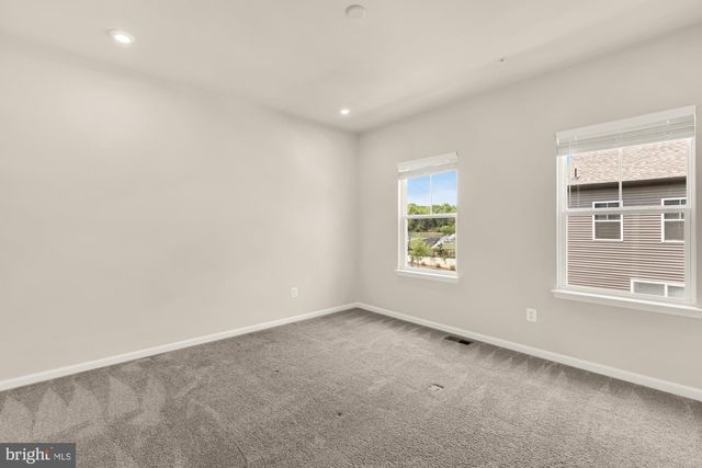 3556 STELLA BLUE DR, Hyattsville, MD 20782