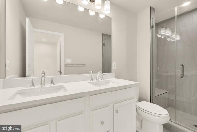 3556 STELLA BLUE DR, Hyattsville, MD 20782