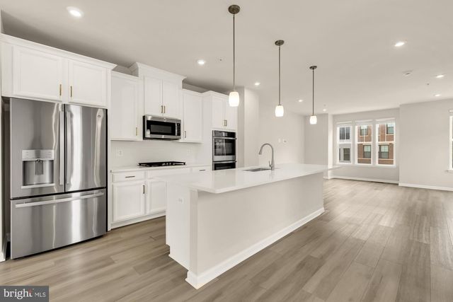 3556 STELLA BLUE DR, Hyattsville, MD 20782