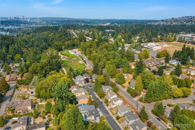 6129 115th Place SE, Bellevue, WA 98006