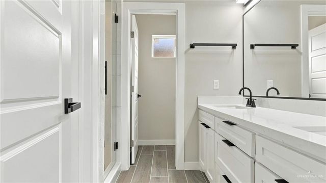 2010 W Olympia Avenue, Mission, TX 78573