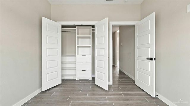 2010 W Olympia Avenue, Mission, TX 78573