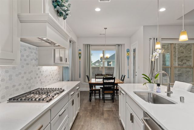 2705 Grainger Drive, Mansfield, TX 76063