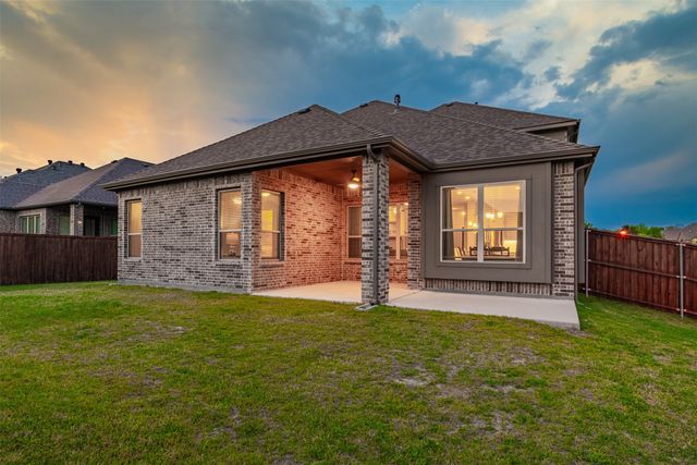 2705 Grainger Drive, Mansfield, TX 76063