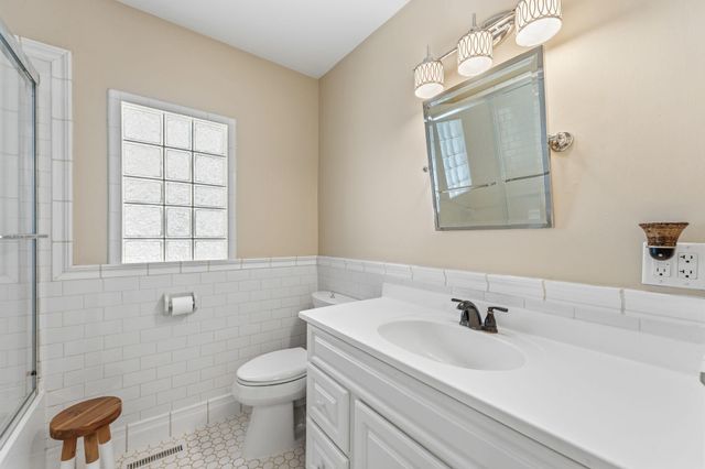 3200 Highland Avenue, Minnetonka, MN 55391