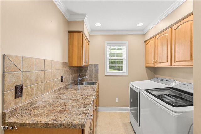 307 Fairridge Road, Johnson City, TN 37604