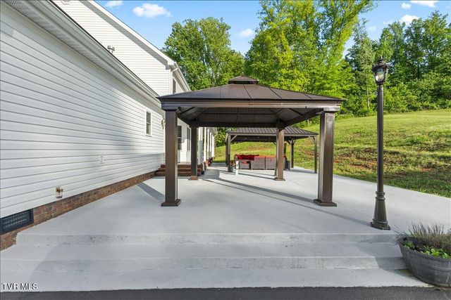 307 Fairridge Road, Johnson City, TN 37604