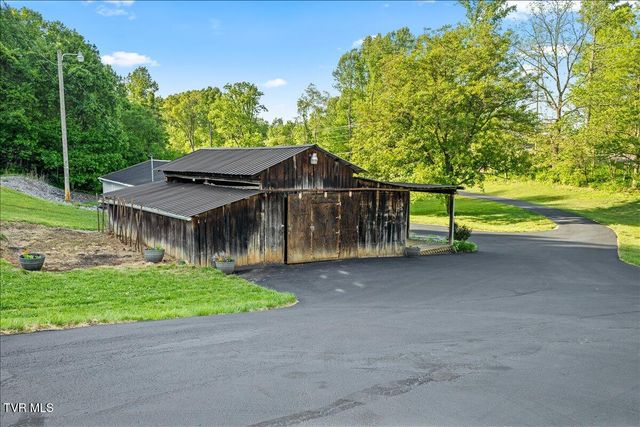 307 Fairridge Road, Johnson City, TN 37604