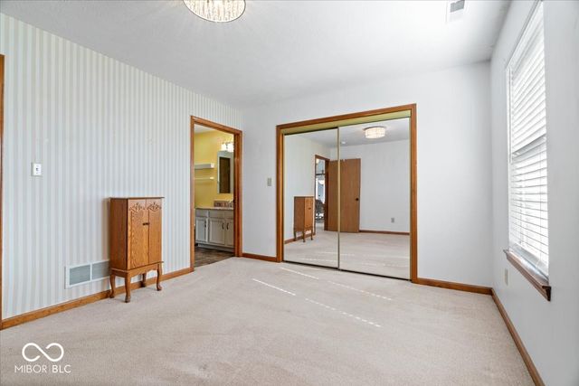1333 N Apple Lake Drive, Greenfield, IN 46140