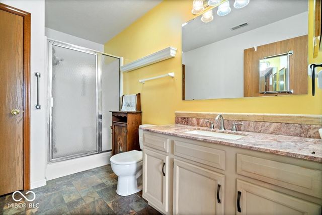 1333 N Apple Lake Drive, Greenfield, IN 46140