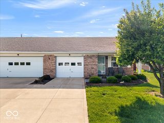 1333 N Apple Lake Drive, Greenfield, IN 46140