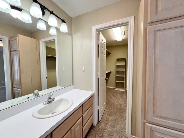 507 W Baylor Street, Weatherford, TX 76086