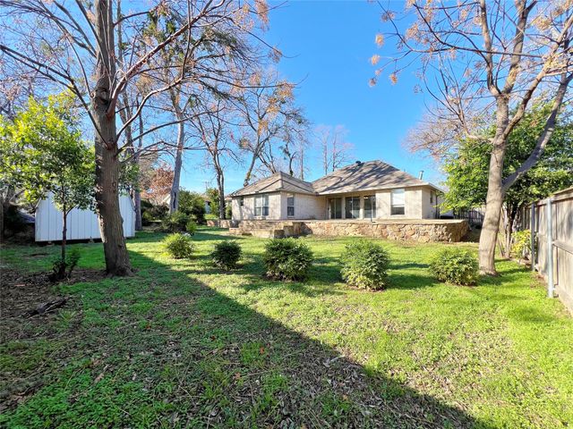 507 W Baylor Street, Weatherford, TX 76086