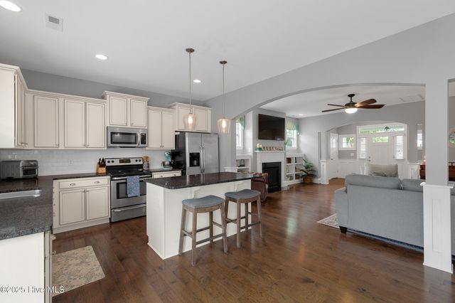 6110 Chancellorsville Drive, Wilmington, NC 28409