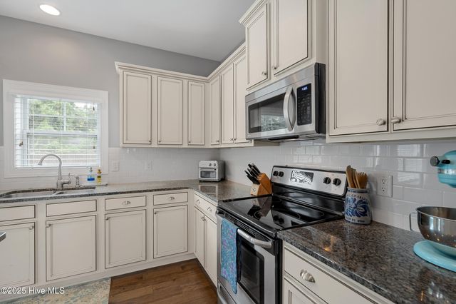 6110 Chancellorsville Drive, Wilmington, NC 28409