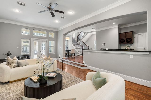 2316 Beall Street, Houston, TX 77008