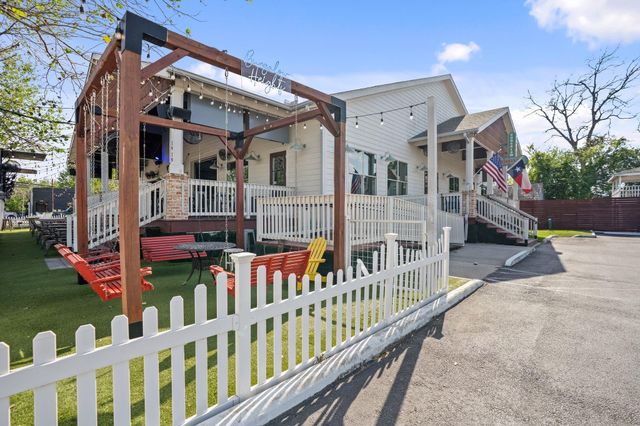 2316 Beall Street, Houston, TX 77008