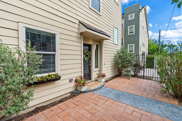 2316 Beall Street, Houston, TX 77008