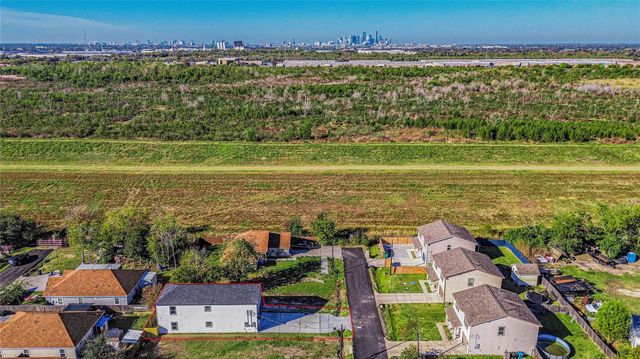 9708 Stedman Street A, Houston, TX 77029