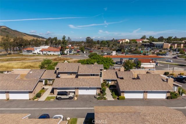 44557 La Paz, Temecula, CA 92592