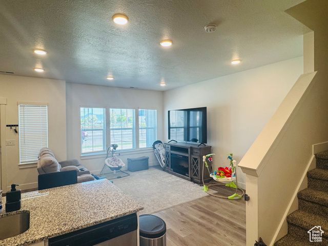 925 W 1000 N, Tremonton, UT 84337