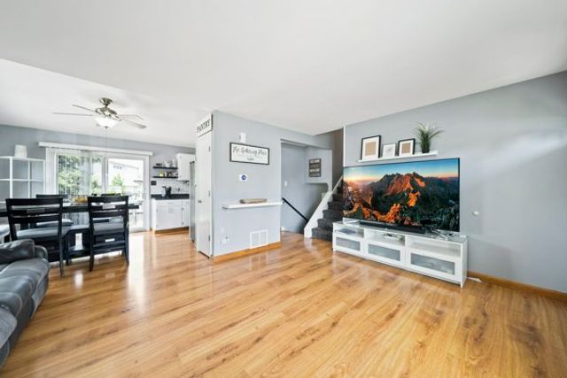 15512 Lorel Avenue, Oak Forest, IL 60452