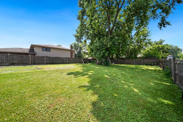 15512 Lorel Avenue, Oak Forest, IL 60452