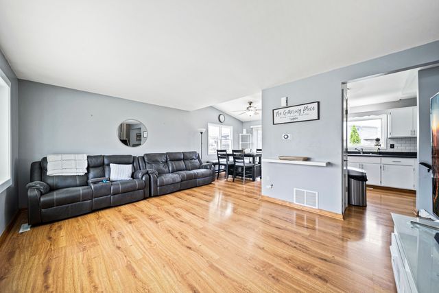 15512 Lorel Avenue, Oak Forest, IL 60452