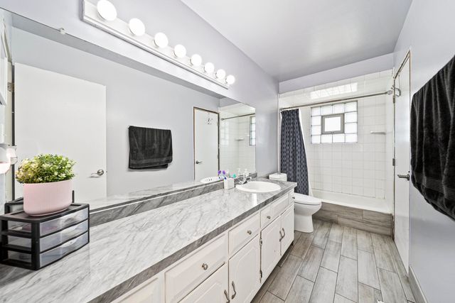 15512 Lorel Avenue, Oak Forest, IL 60452